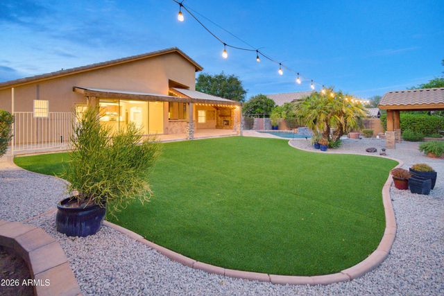 4613 W DESERT HOLLOW Drive, Phoenix, AZ 85083
