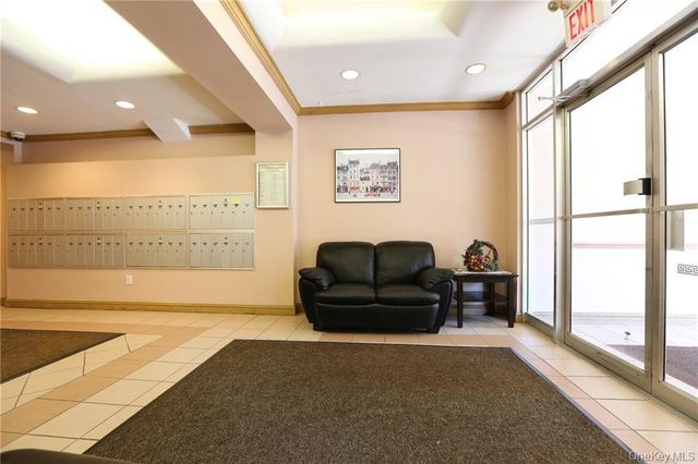 111 E Hartsdale Avenue 3F, Hartsdale, NY 10530