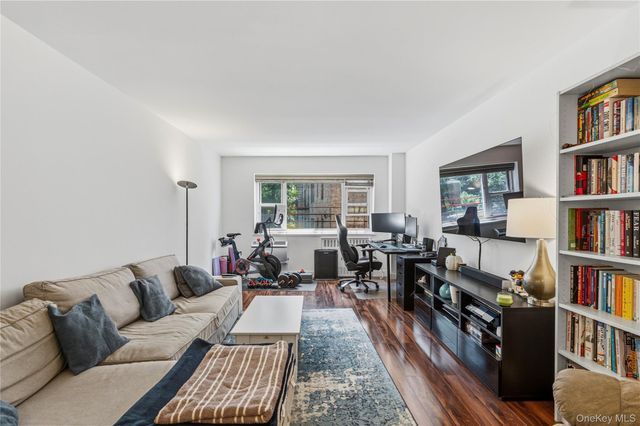 111 E Hartsdale Avenue 3F, Hartsdale, NY 10530