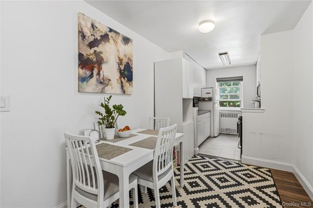111 E Hartsdale Avenue 3F, Hartsdale, NY 10530