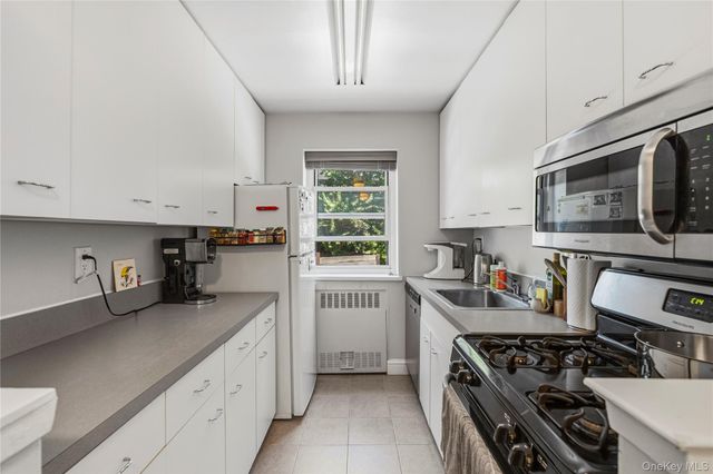 111 E Hartsdale Avenue 3F, Hartsdale, NY 10530