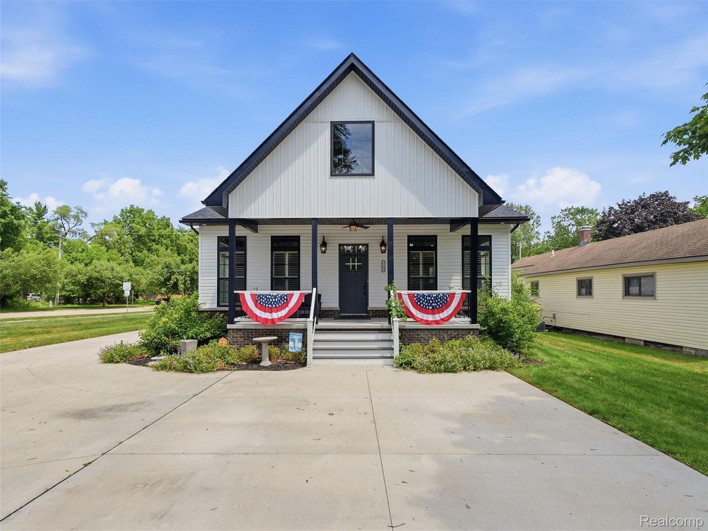 6393 Denton Road, Van Buren Charter Township, MI 48111