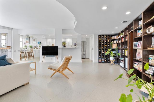 100 Golden Isles Drive 515, Hallandale Beach, FL 33009