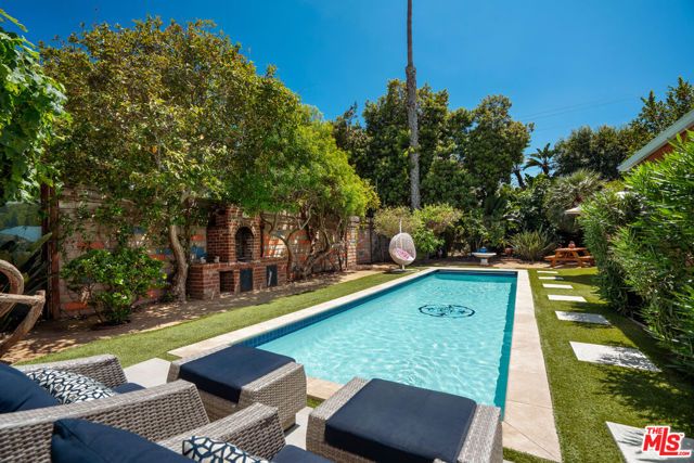 4931 Coolidge Avenue, Los Angeles, CA 90230