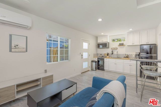 4931 Coolidge Avenue, Los Angeles, CA 90230