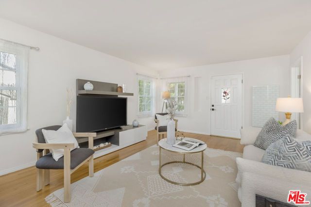 4931 Coolidge Avenue, Los Angeles, CA 90230