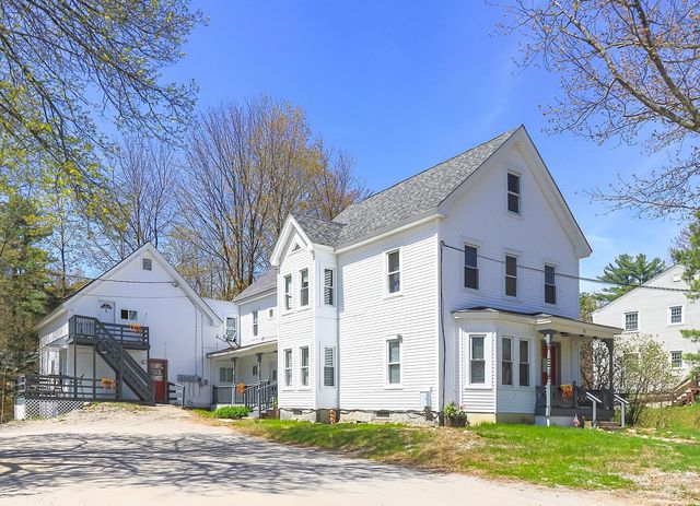 95 Hall Avenue, Henniker, NH 03242
