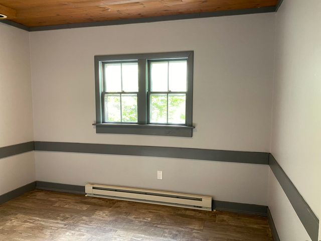 95 Hall Avenue, Henniker, NH 03242