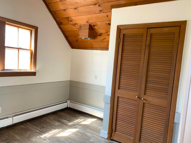 95 Hall Avenue, Henniker, NH 03242