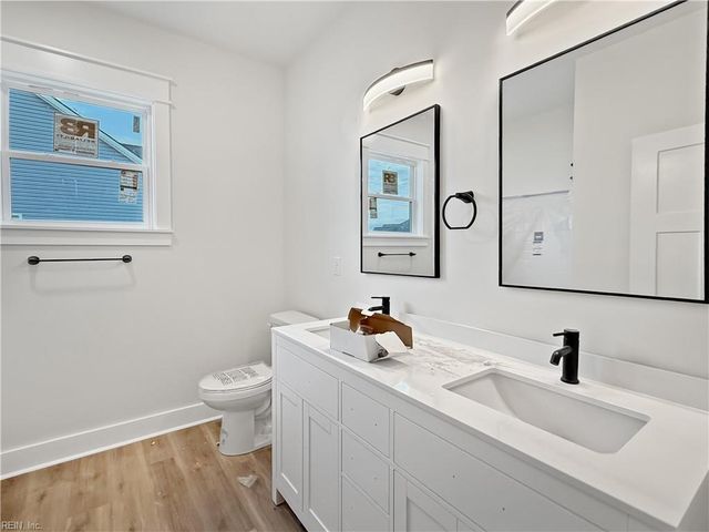 102 Staysail DR, Elizabeth City, NC 27909