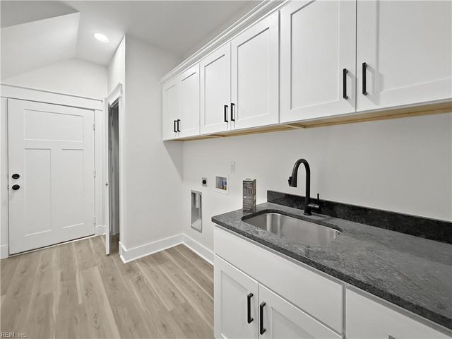 102 Staysail DR, Elizabeth City, NC 27909