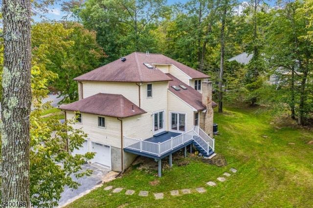 5 Fernwood Rd, Warren Twp., NJ 07059