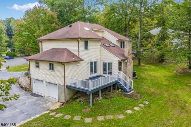 5 Fernwood Rd, Warren Twp., NJ 07059