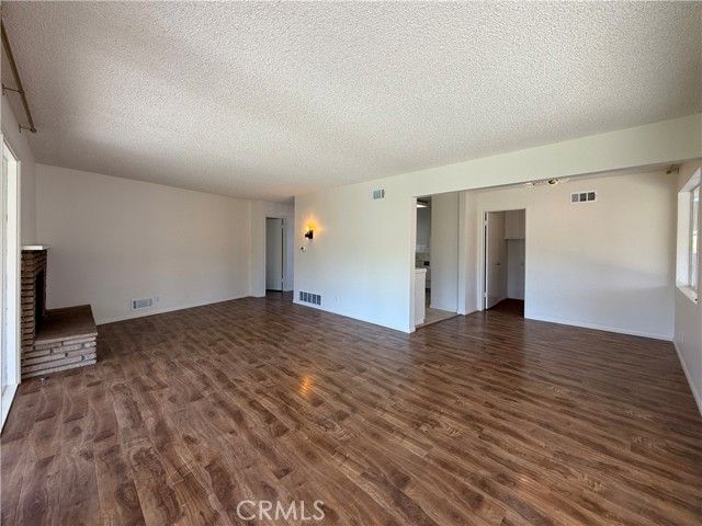 9822 Joyzelle Dr, Garden Grove, CA 92841