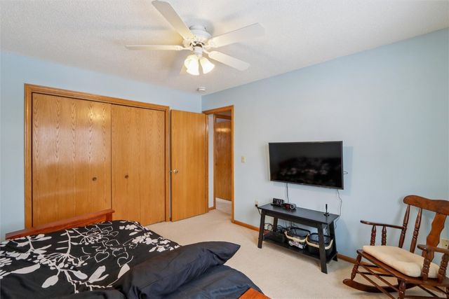 1226 Prairieview Drive NE, Cedar Rapids, IA 52402