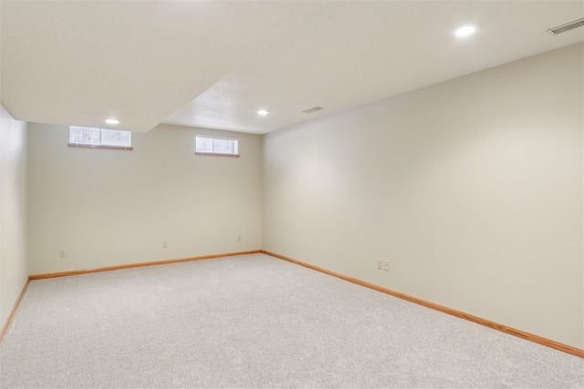 1226 Prairieview Drive NE, Cedar Rapids, IA 52402