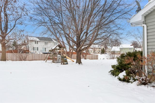 1226 Prairieview Drive NE, Cedar Rapids, IA 52402