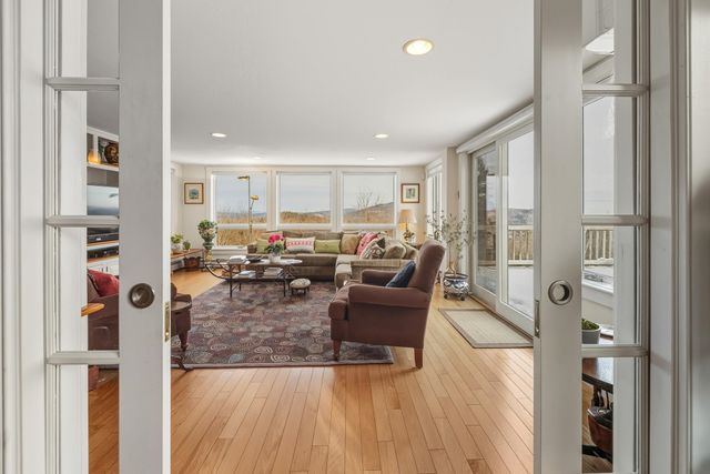 136 Granite Hill Road, Wilmot, NH 03287