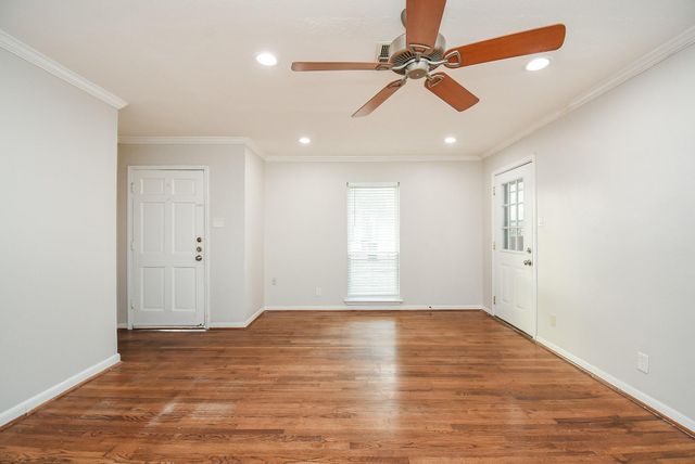 6614 Teluco Street, Houston, TX 77055