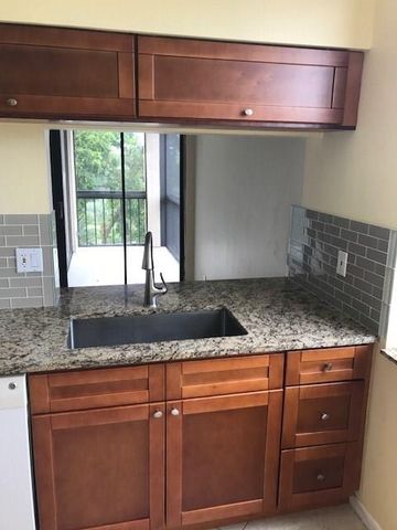 2455 Lindell Blvd 3411, Delray Beach, FL 33444