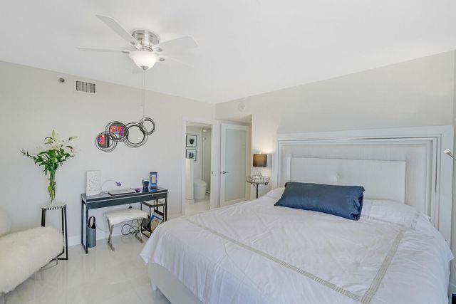 3560 S Ocean Boulevard Ph4, South Palm Beach, FL 33480