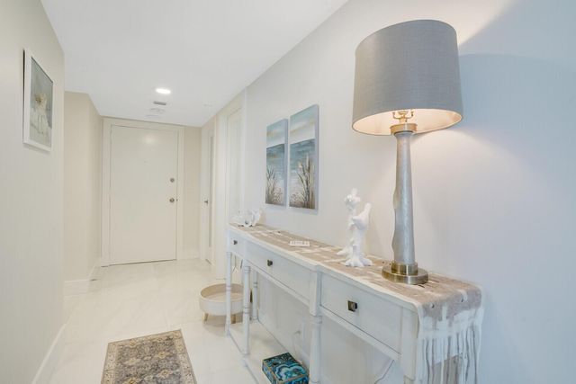 3560 S Ocean Boulevard Ph4, South Palm Beach, FL 33480