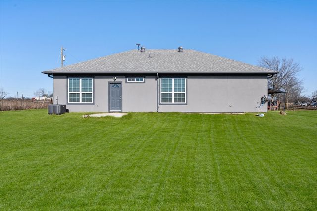 5017 SW County Road 2404, Wortham, TX 76693