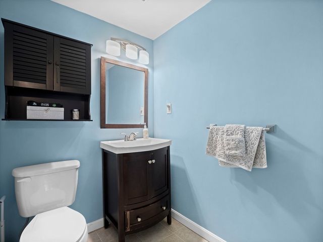 20 Woodland Dr 379, Lowell, MA 01852