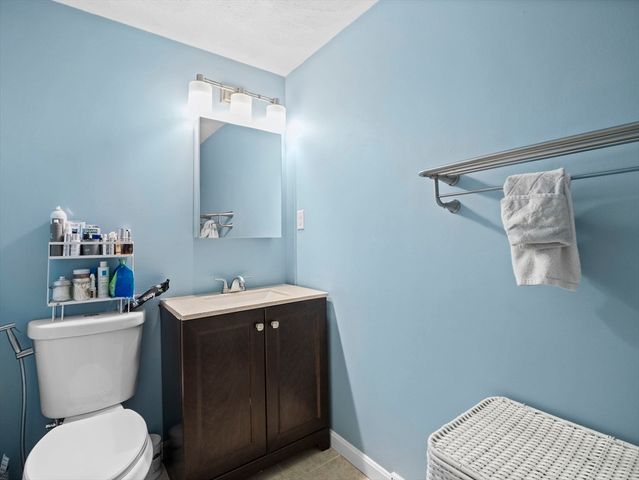 20 Woodland Dr 379, Lowell, MA 01852