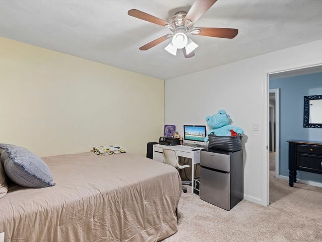 20 Woodland Dr 379, Lowell, MA 01852