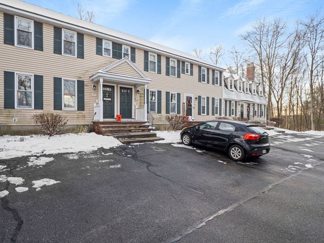 20 Woodland Dr 379, Lowell, MA 01852