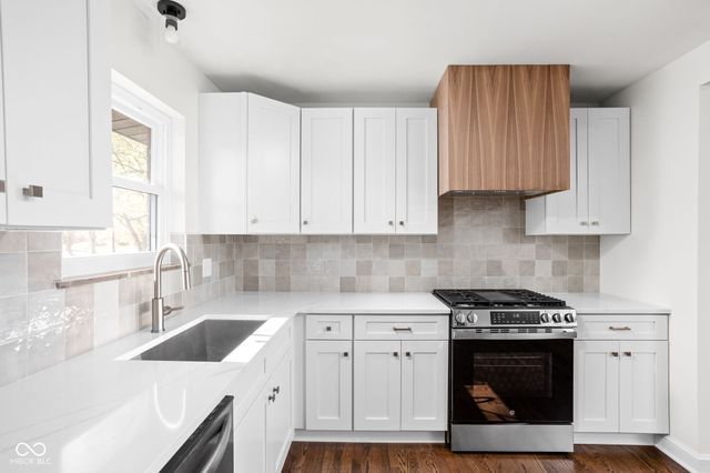 6498 Baldauf Drive, Pittsboro, IN 46167