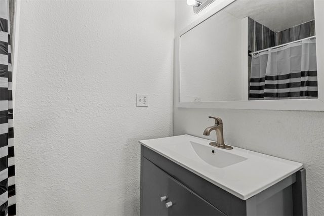 12001 S Fm 730, Azle, TX 76020