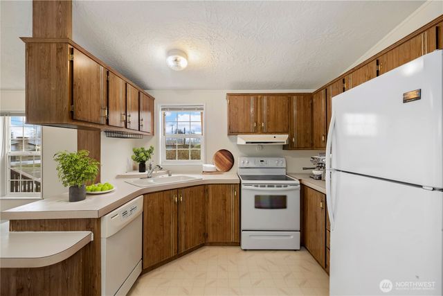 571 N Forrest Street, Westport, WA 98595