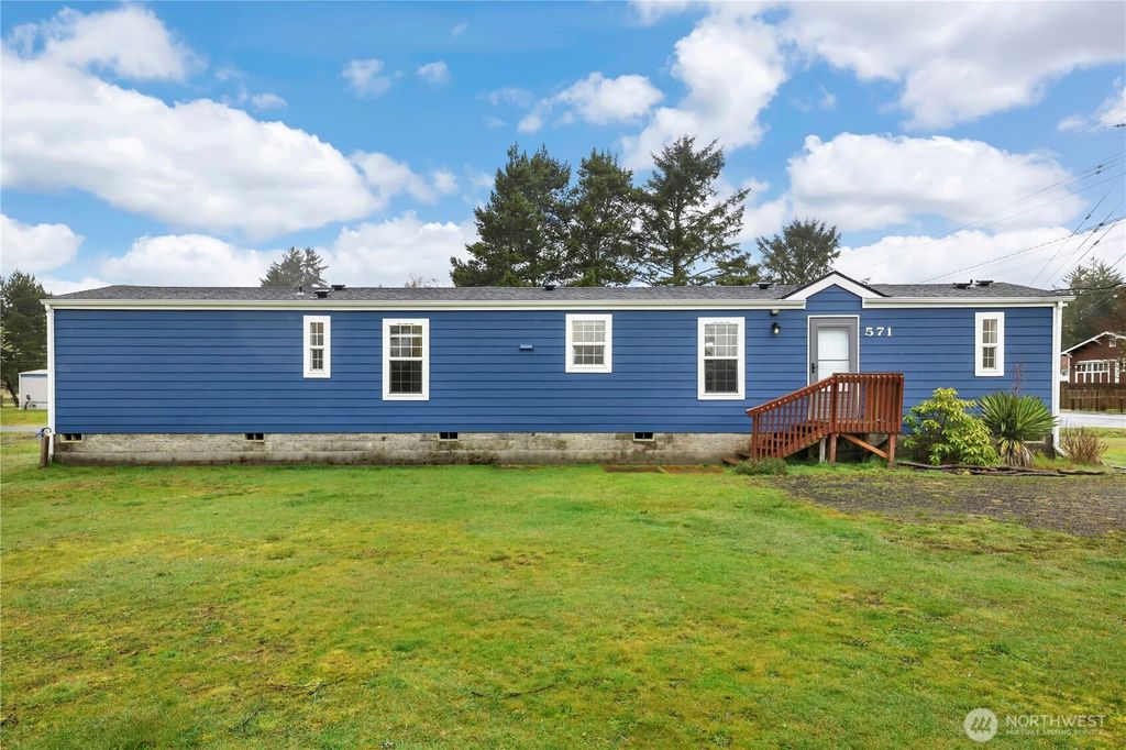571 N Forrest Street, Westport, WA 98595