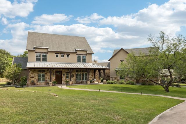 206 Rodeo Drive, Azle, TX 76020