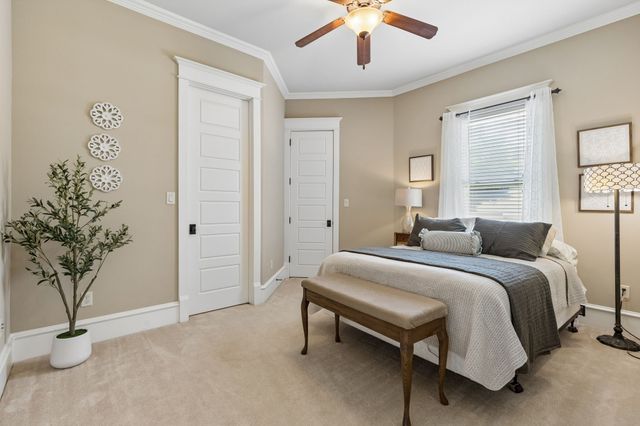 206 Rodeo Drive, Azle, TX 76020
