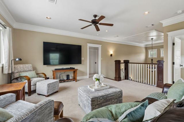 206 Rodeo Drive, Azle, TX 76020