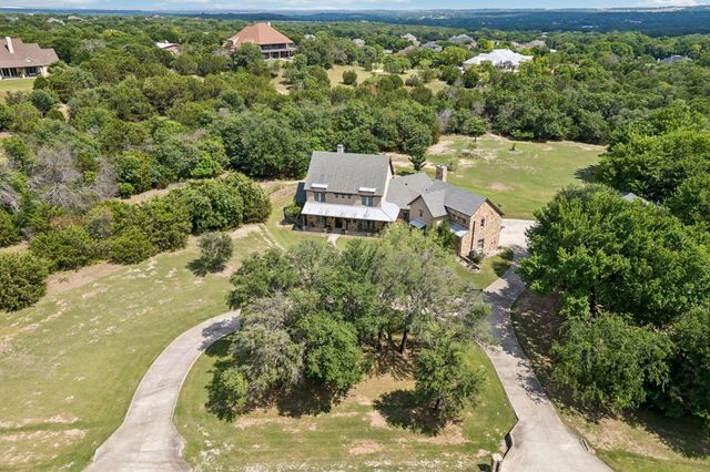 206 Rodeo Drive, Azle, TX 76020