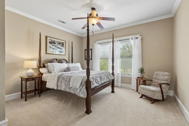 206 Rodeo Drive, Azle, TX 76020