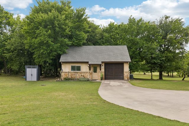 206 Rodeo Drive, Azle, TX 76020