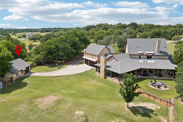 206 Rodeo Drive, Azle, TX 76020