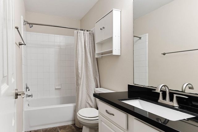 15 Marble Rock Place, The Woodlands, TX 77382