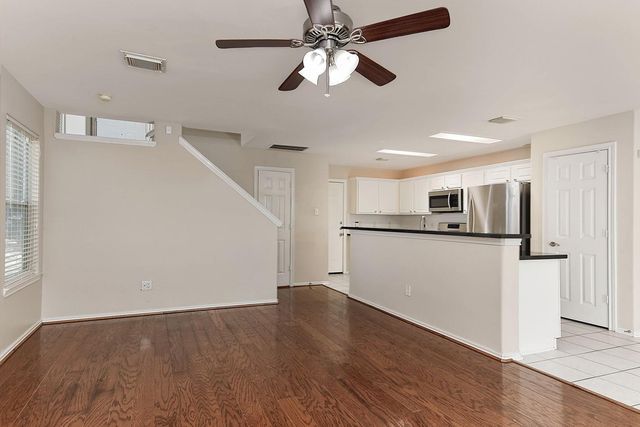 15 Marble Rock Place, The Woodlands, TX 77382