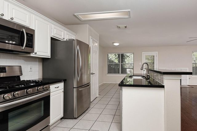 15 Marble Rock Place, The Woodlands, TX 77382