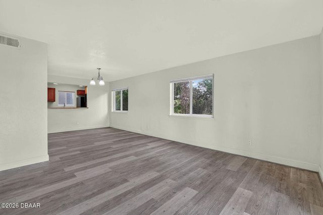 900 S Peninsula Dr Apt 214, Daytona Beach, FL 32118