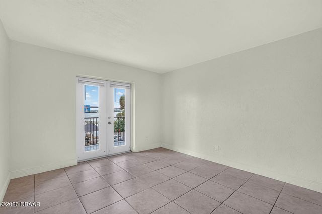 900 S Peninsula Dr Apt 214, Daytona Beach, FL 32118