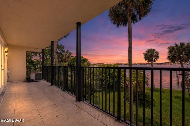 900 S Peninsula Dr Apt 214, Daytona Beach, FL 32118