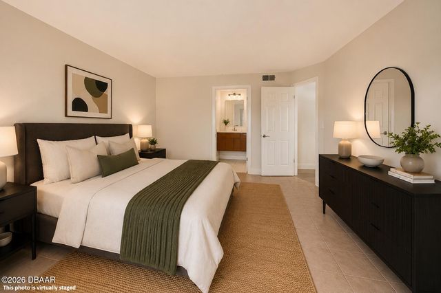 900 S Peninsula Dr Apt 214, Daytona Beach, FL 32118