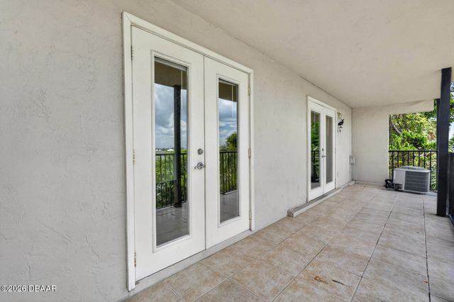 900 S Peninsula Dr Apt 214, Daytona Beach, FL 32118